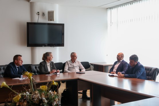 Predsjedavajući Vijeća nacionalnih manjina BiH Mujo Fafulić razgovarao sa predstavnicima Ureda visokog komesara OSCE-a za nacionalne manjine